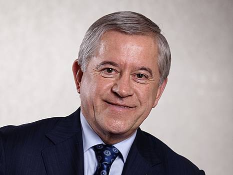 Бізнес-спільнота вітає Анатолія Кінаха з днем народження