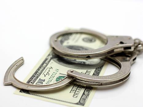 Боротьба з корупцією потребує прозорості та не терпить «показухи»