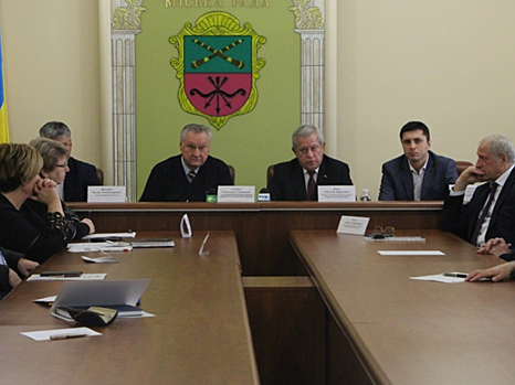 В Запорожье обсудили вопросы развития промышленности и экономики государства