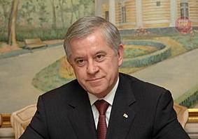 В XXI веке сырьевая экономика - это синоним бедности и беспрецедентной трудовой миграции - А. Кинах