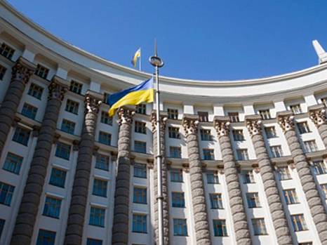 УСПП: от банальных кадровых перестановок Кабмин эффективным не станет - нужна программа действий правительства и каждого министра