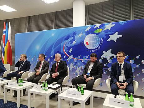 Трансформация Украины невозможна без поддержки общества - делегация НФТУ на XIII форуме Европа-Украина