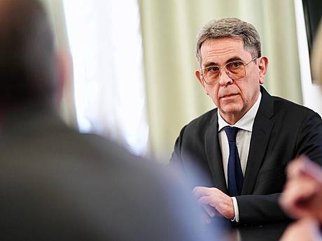 Министр Илья Емец призвал украинский бизнес включиться в борьбу с коронавирусом