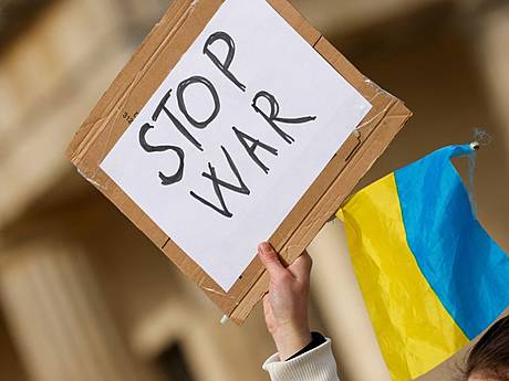 Российский крупный бизнес начал массово выступать против войны