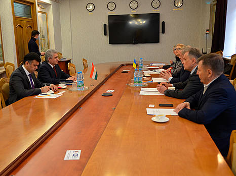 Таджикистан заинтересован в импорте с/х техники, участии украинских компаний в строительстве ряда заводов