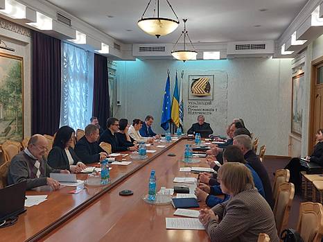 Антикризисный штаб выступает за большую мобилизацию экономики на нужды обороны